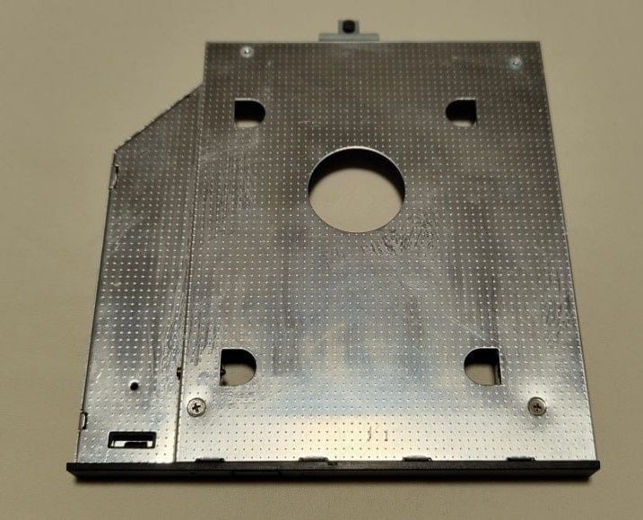 Кишеня-адаптер для HDD/SSD замість DVD-приводу