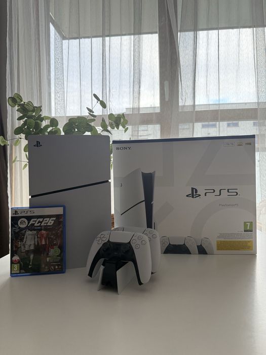 Konsola PlayStation 5 + dodatki! Stan idealny