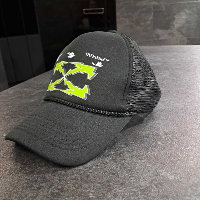 Czapka off white