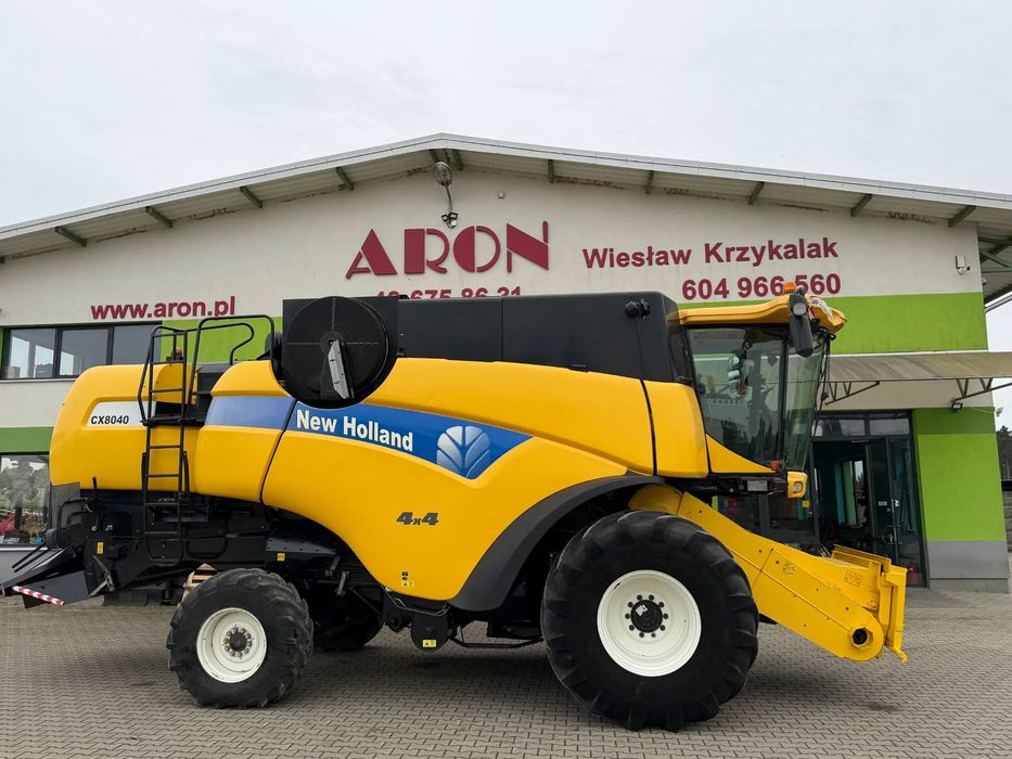 New Holland CX 8040 4x4  Kombajn zbożowy New Holland CX 8040 4x4