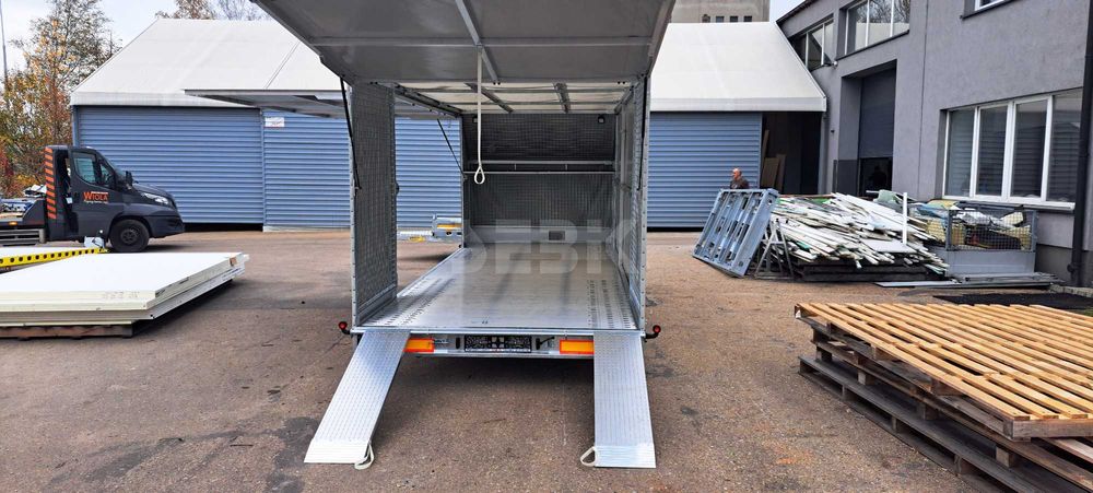 Przyczepa Laweta Wiola L35G50P MOTORSPORT zabudowana uchylna zabytków