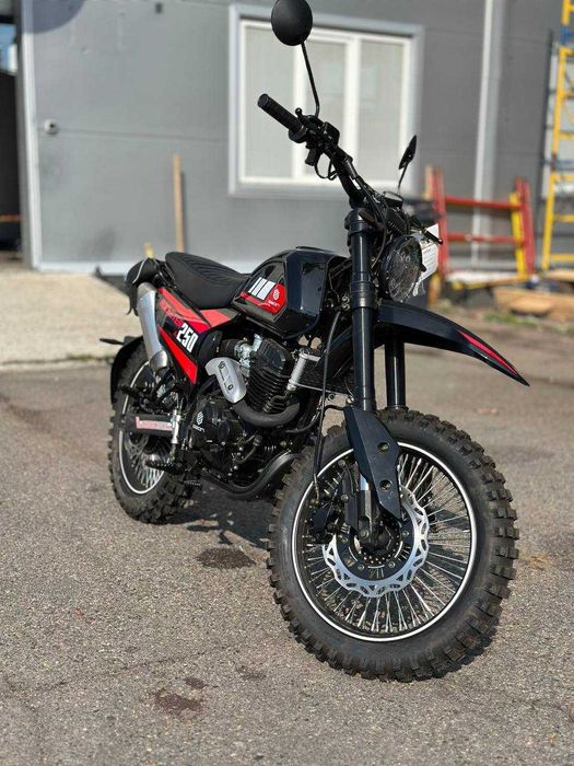 Мотоцикл GEON ROCKSTER 250