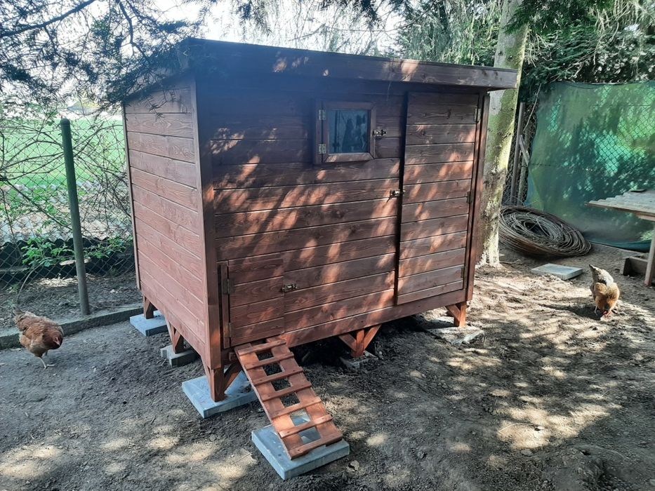 Kurnik dla kur drewniany