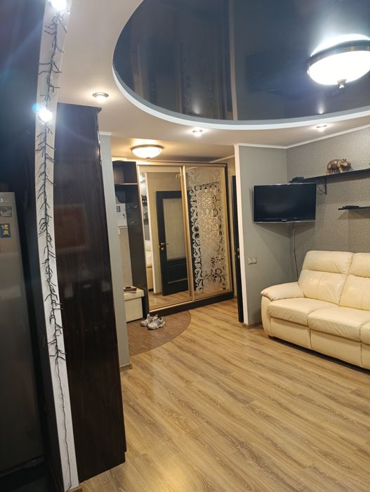 Срочная продажа стильной 2к квартиры на  пр.Героев Украины.