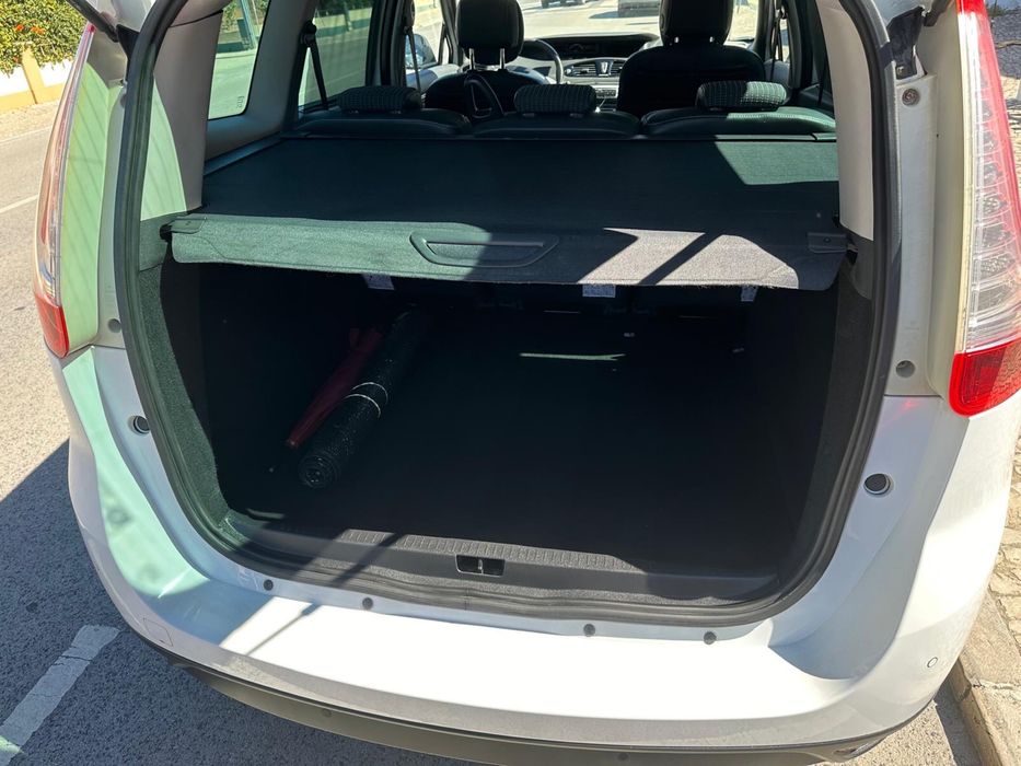 Renault Scenic 5 lugares