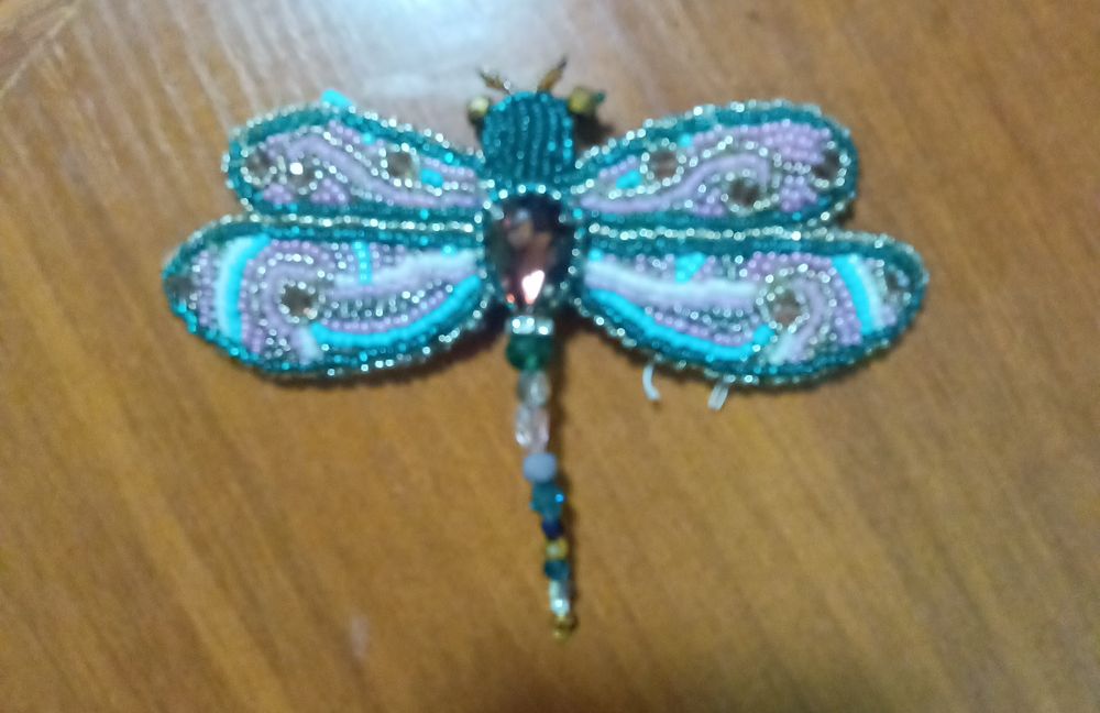 Продам броші вишиті бісером