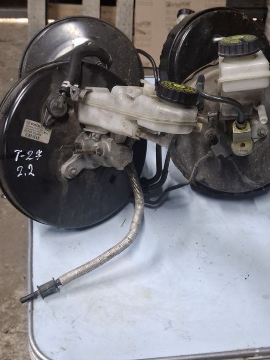 Вакуумний підсилювач гальм toyota avensis t25 0204024548, 4720005150