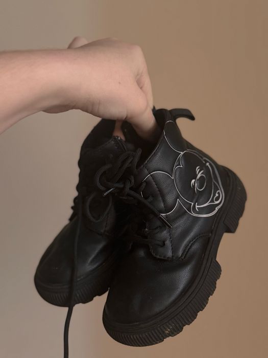 Черевики zara для дівчинки міккі маус