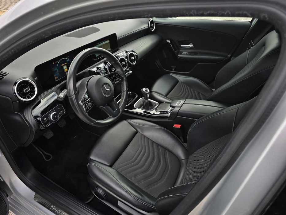 Mercedes-Benz A180 d Style Nacional 1 Dono Como Novo