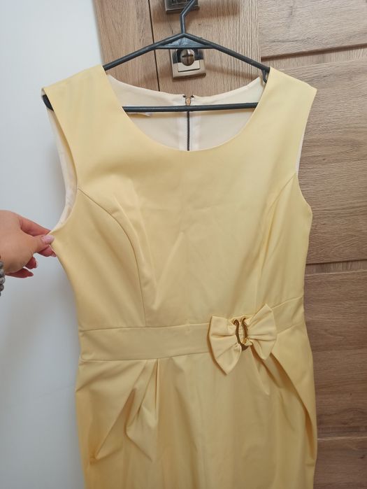 Sukienka 42 bananowa żółta z kokardą na wesele imprezę