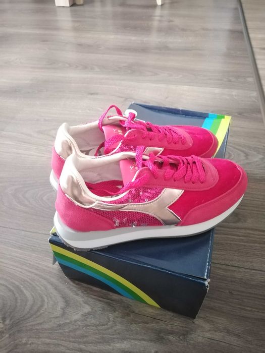 Sprzedam adidasy młodzieżowe, damskie marki Diadora, róż. 36