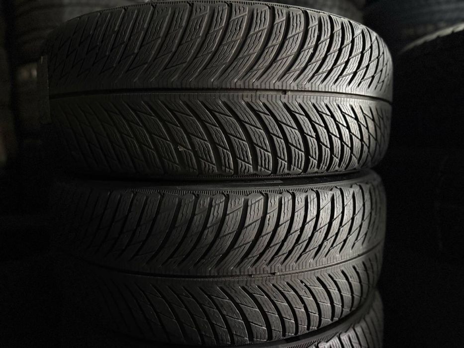 235/55R17 Michelin 2025p
