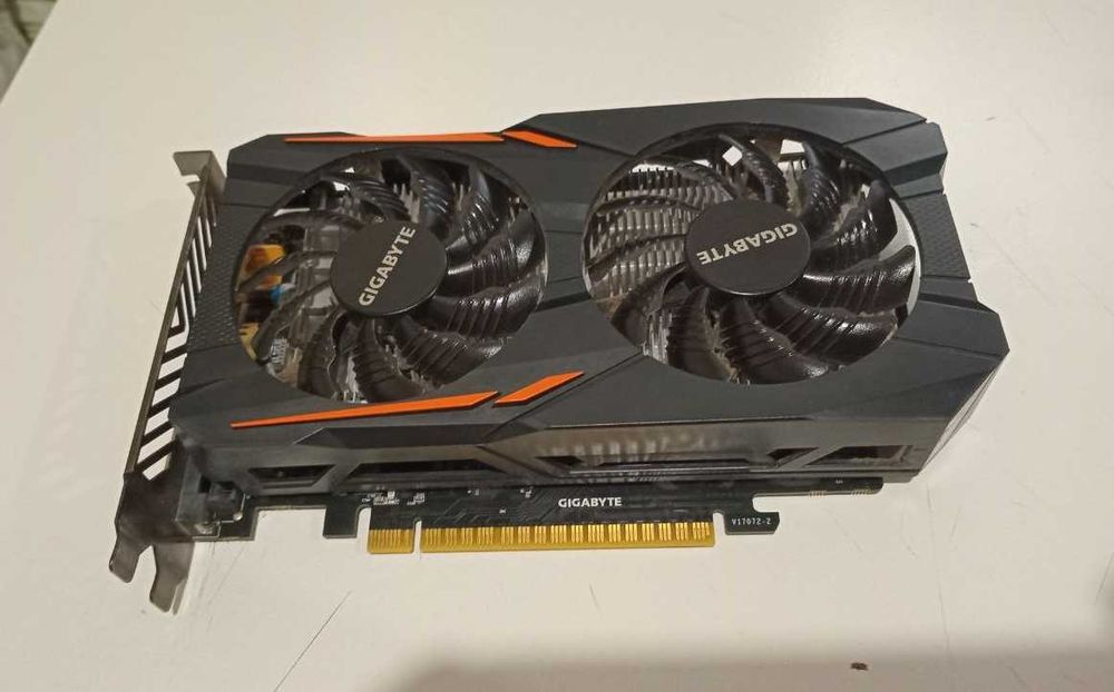 Відеокарта Gigabyte 1050 TI 4GB