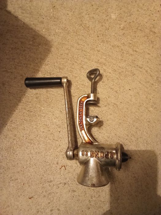 Peça ferro antiga "made in england"