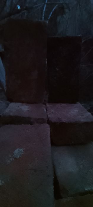 Cegła  poniemiecka rozbiórkowa   - sprzedam .