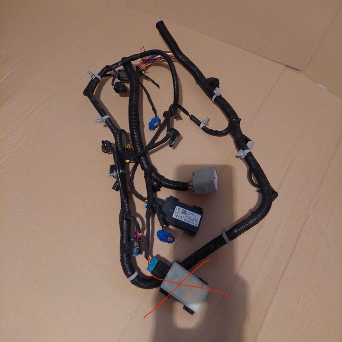 Продам крило ліве ionik 5.