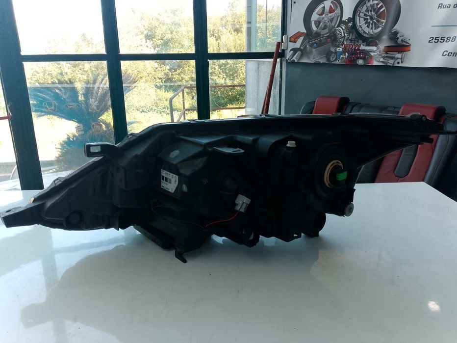 FAROL DIREITO NISSAN QASHQAI J11