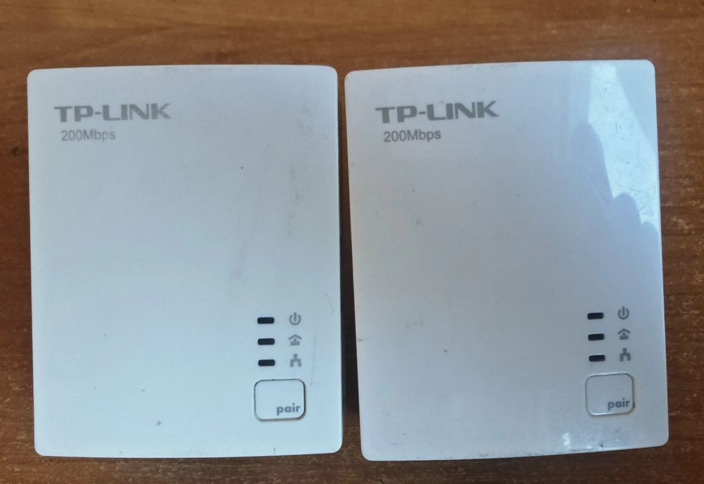 Transmiter sieciowy PowerLine Tp-link TL-PA4010 2 sztuki