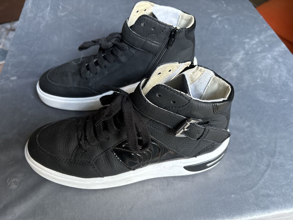 Buty przejsciowe Geox 39 stan bardzo dobry