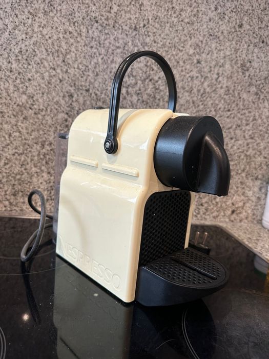 Maquina de cafe nespresso
