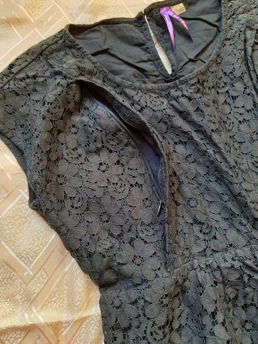 Сукня для вагітних та годуючих