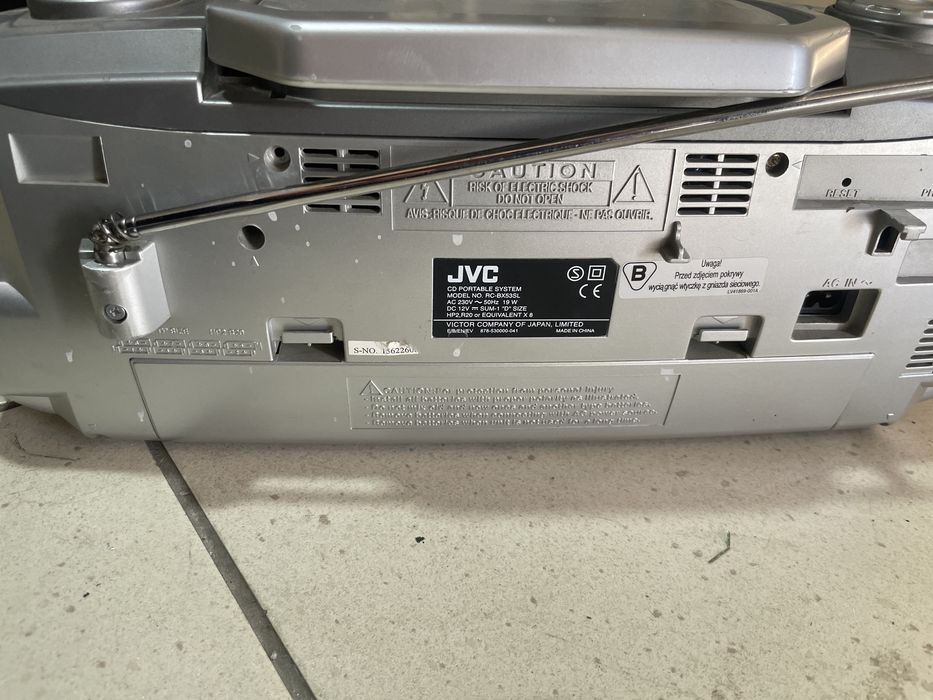 Radioodtwarzacz Sony lub JVC