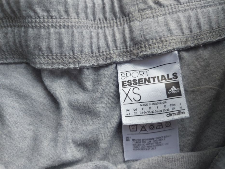 Spodenki Adidas Essentials Climalite