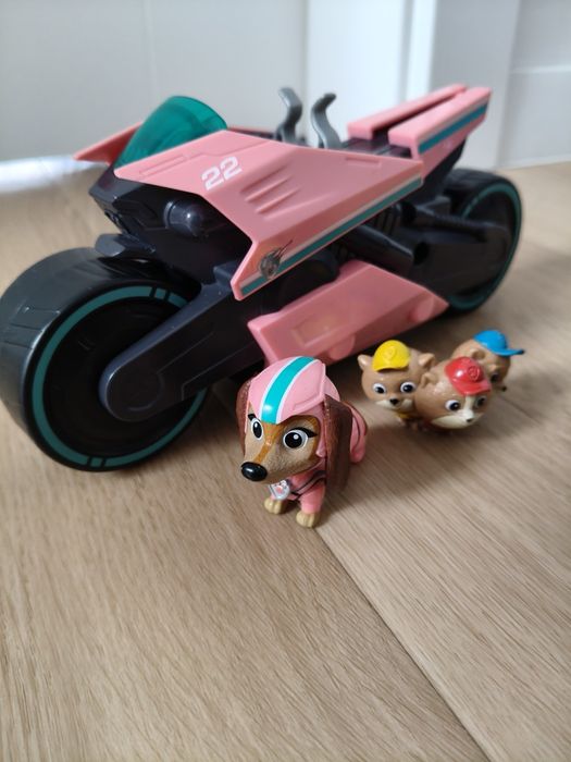 Liberty na motorze psi patrol