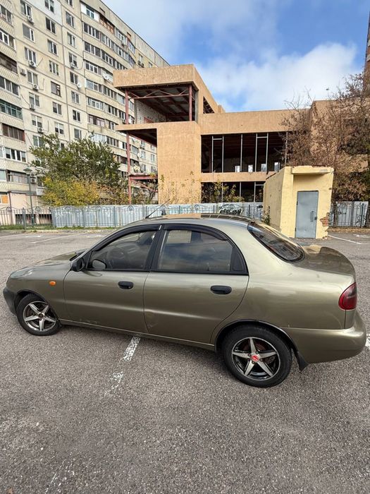 Продам Део Ланос 1.6