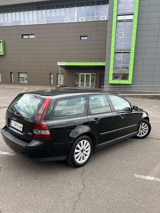 Продам Volvo v50 tdi