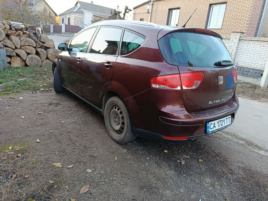 Продам  Seat Altea XL