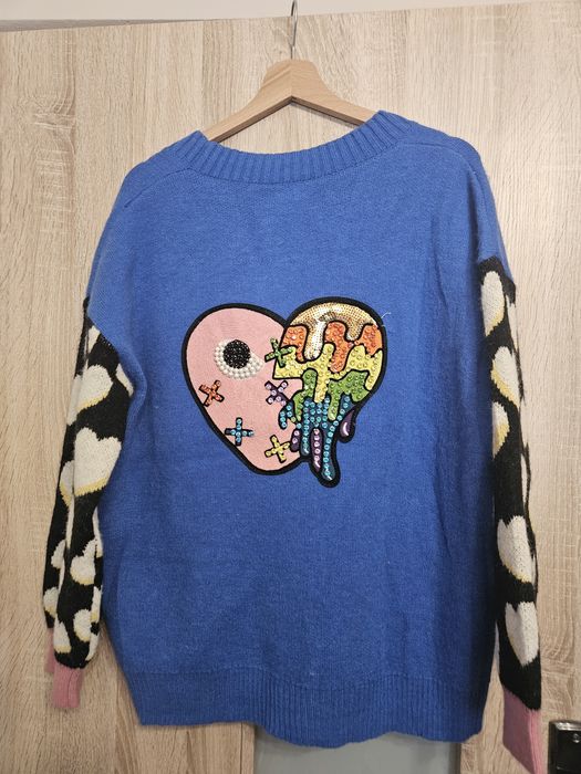 Sweter ciemno niebieski