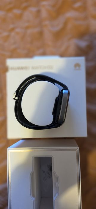Huawei smartwatch  D2