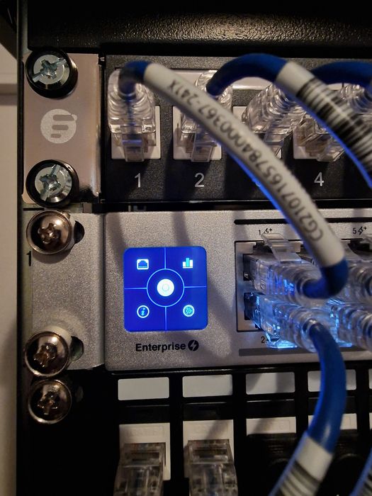 UniFi Enterprise Switch USW-48 PoE64751956012161121