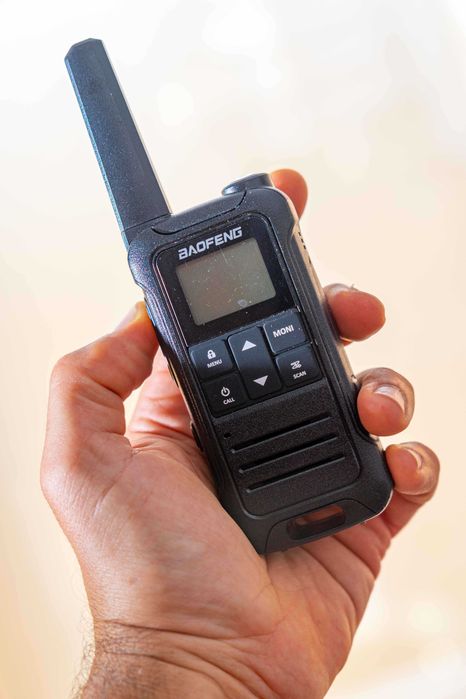 2 radios walkie talkie de utilização livre,sem necessidade de licença!