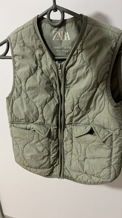 Дитяча жилетка zara