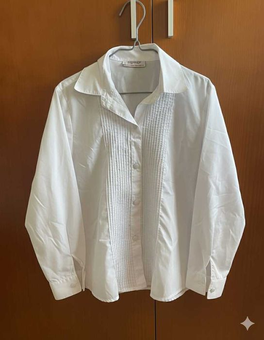Camisa académica feminina (traje de Leiria e Peniche)