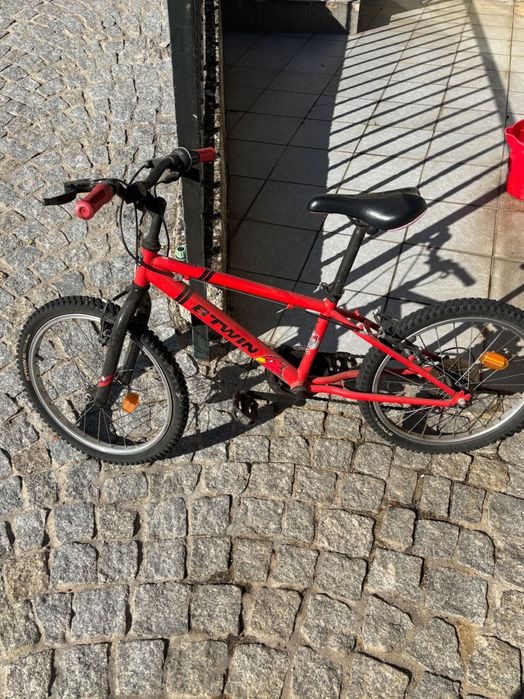 Bicicletas com pouco uso