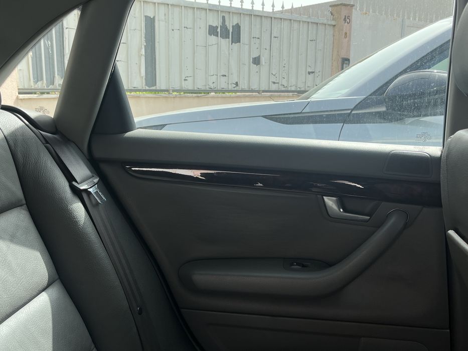 Audi A4 1.9 TDI com avaria