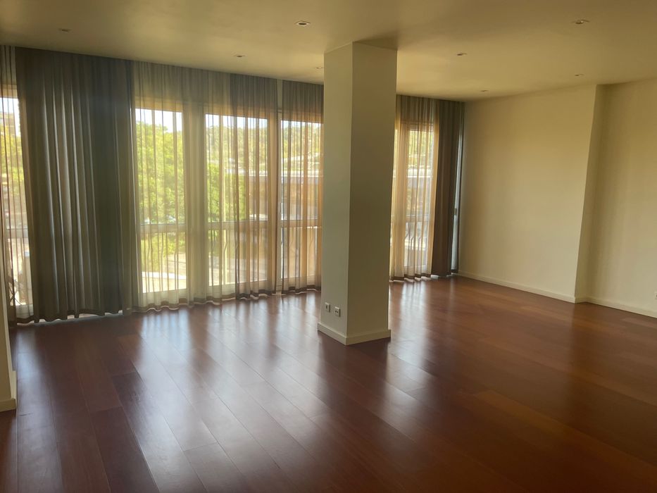 Apartamento arrendar em Lisboa T4 com opção de venda