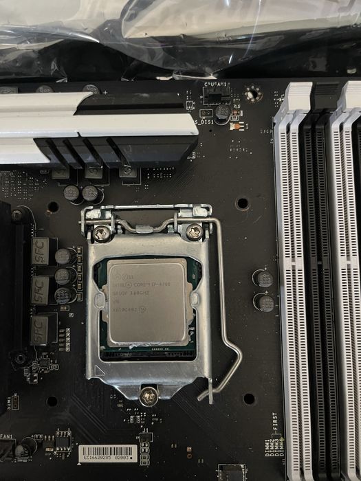 Intel i7 o valor é do material todo