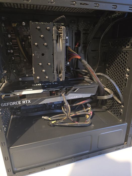 Komputer stacjonarny / gamingowy