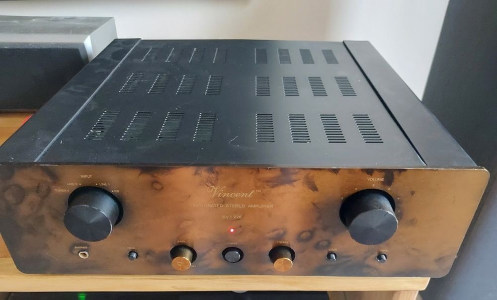 Wzmacniacz hybrydowy Vincent SV-226 – Bardzo dobry stan techniczny