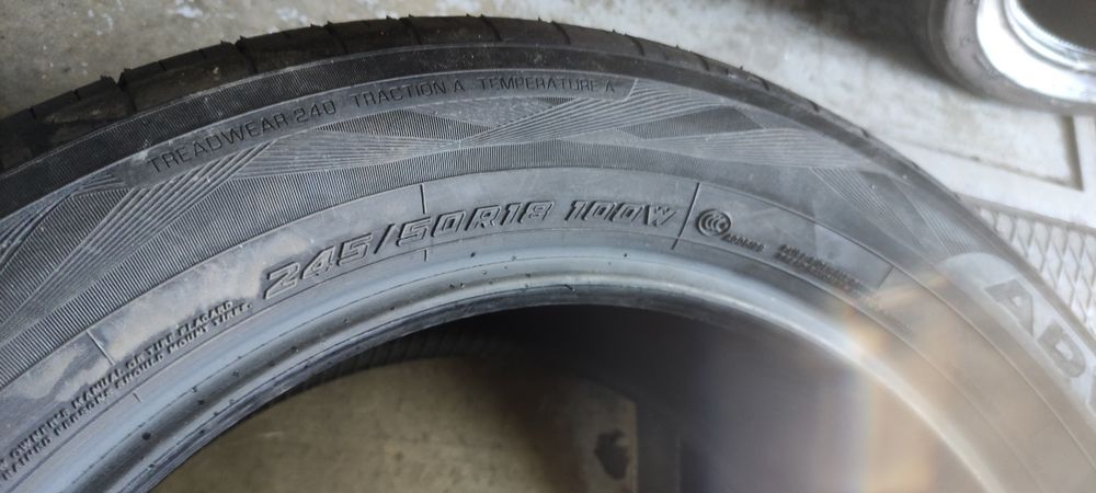 Pneus 245/50/18 novos e semi novos