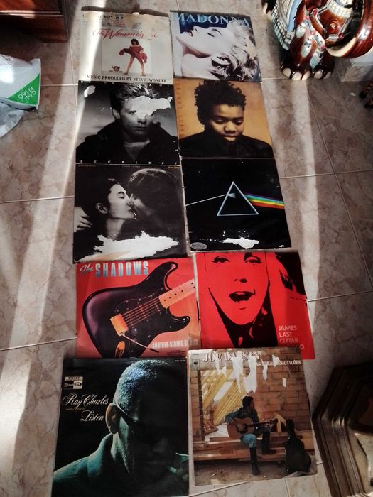 discos de vinil antigos 2 euros cada