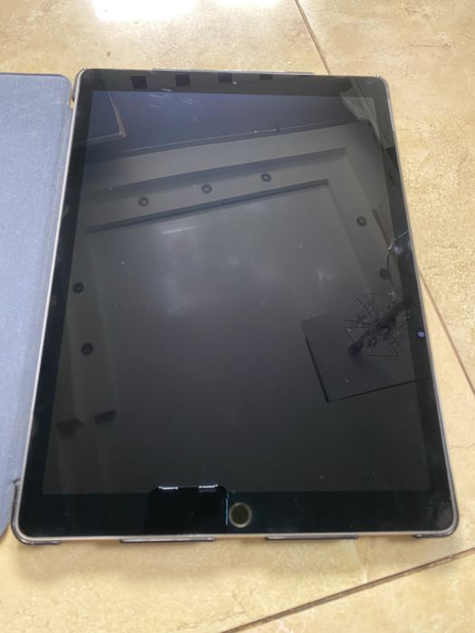 Планшет Apple iPad Pro 12.9’ A1584