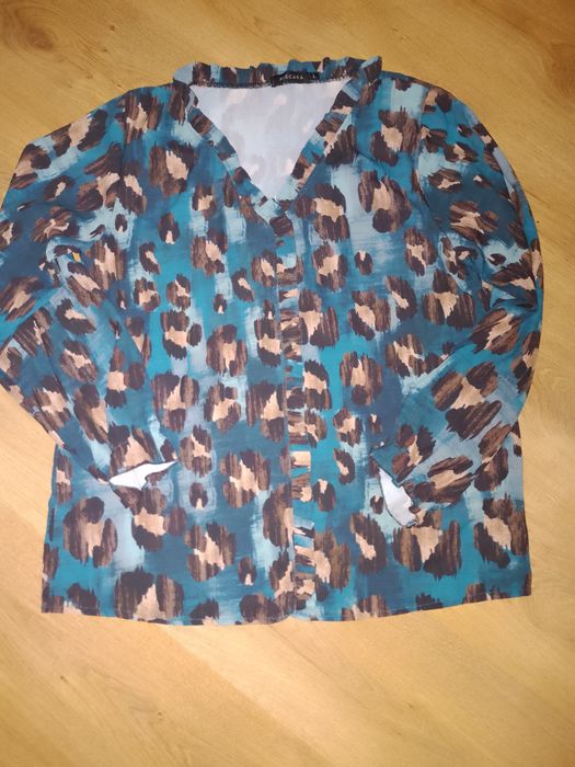 Ввідам ,відправлю речі безкоштовно,розміри М Л