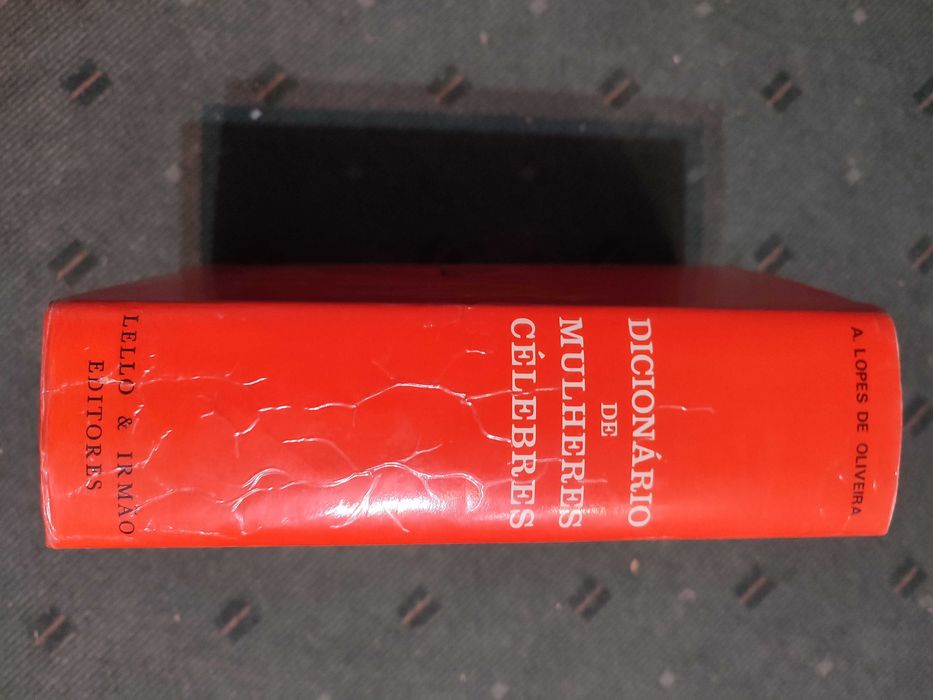 Dicionário de Mulheres Célebres - Américo Lopes de Oliveira