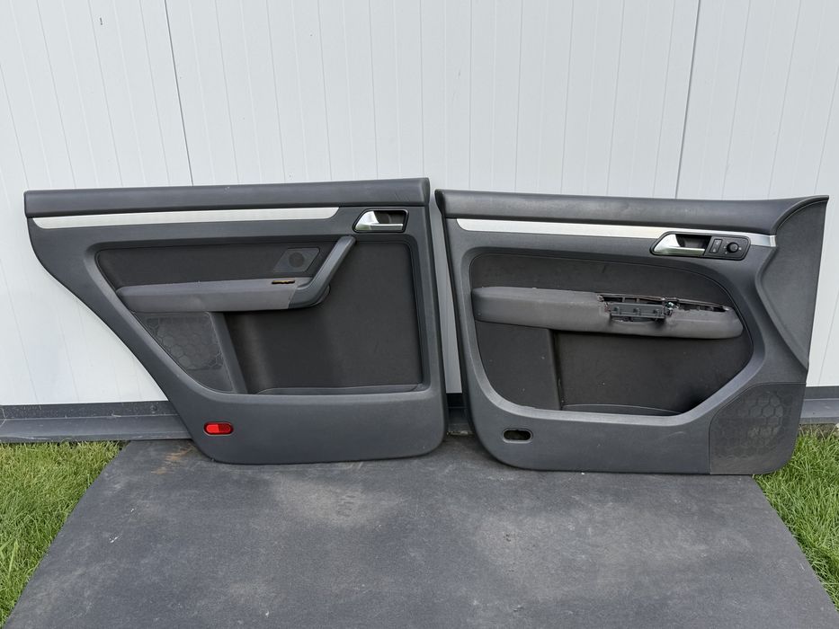 Siedzenia VW Touran 2007-2010