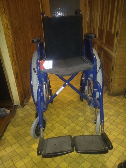 Инвалидная коляска
